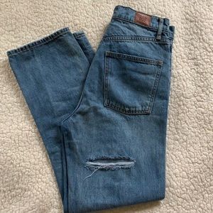 BDG high wasted Jeans!!